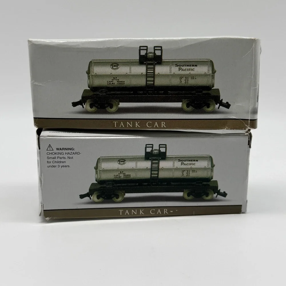 High Speed Southern Pacific Tank Car Set N Scale Silver 2pc 97732 Rolling Stock